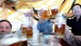 Chinese at Oktoberfest - Moritz Attenberger